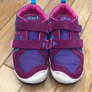 Plae shoes size 3